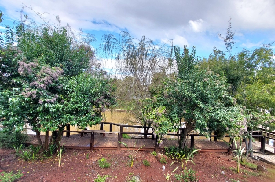 2 Bedroom Property for Sale in Meerhof North West